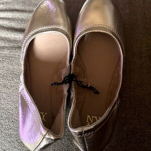 NWT NY & Company Gold ballet flats, size 7